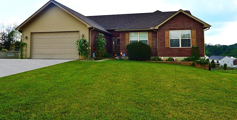 1st image of 468 Rosebud Cir