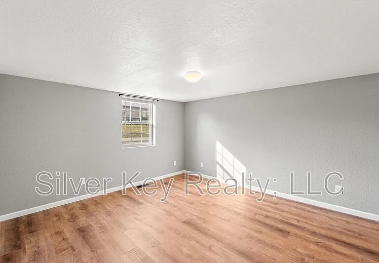 518 Church St — Photo 8