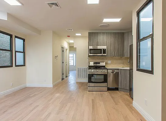 Rented by Garfield Realty  | media 8