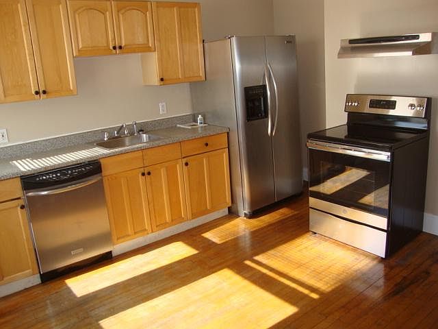 1st image of 35 Northey St #B