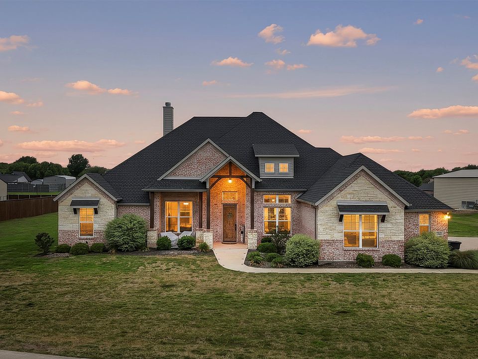 1st image of 321 Rolling Meadows Dr