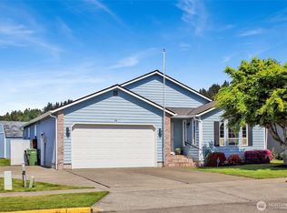14 Canary Court, Longview, WA 98632