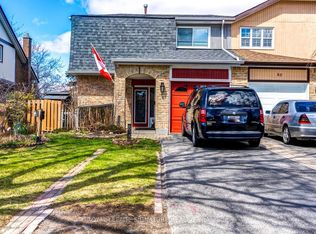 48 Lawndale Cres, Brampton, ON L6S3L4
