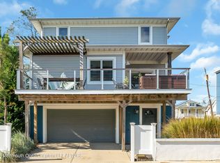 15 Recreation Pl, Highlands, NJ 07732