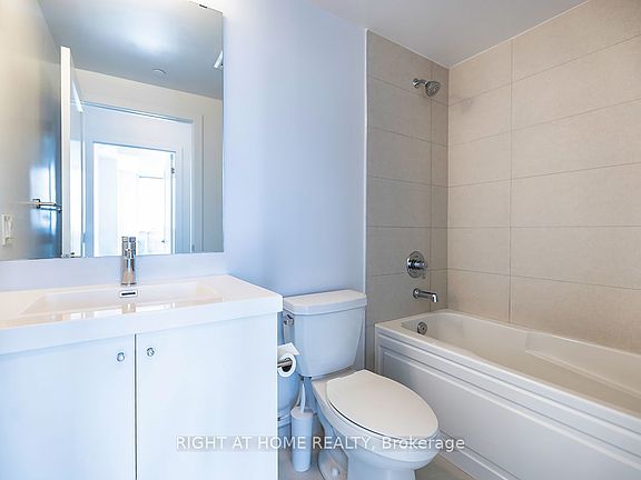 5th image of 2550 Simcoe St N #1804