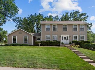 13 Smokey Ridge Ct, Saint Charles, MO 63304