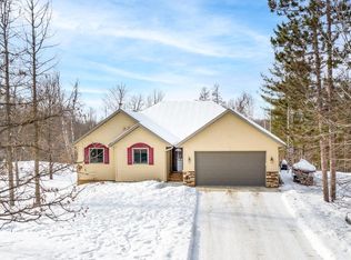 25155 Timber Tree Dr, Cohasset, MN 55721