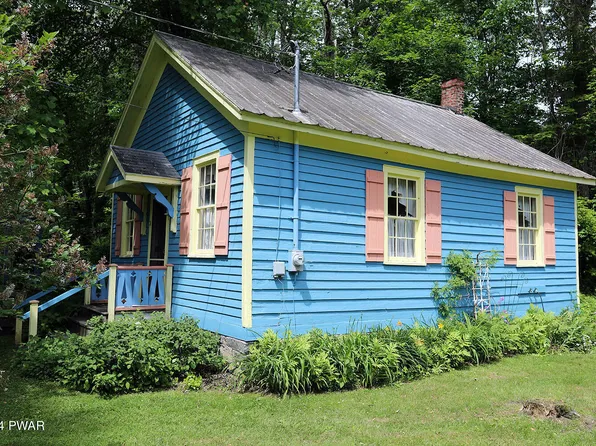 19 Stardust Trl, Equinunk, PA 18417