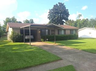 5708 Skylark Dr, Alexandria, LA 71303