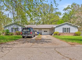 287-289 S Waverly Rd, Holland, MI 49423