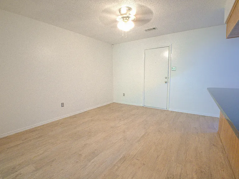 3634 Dexter Ave — Photo 22