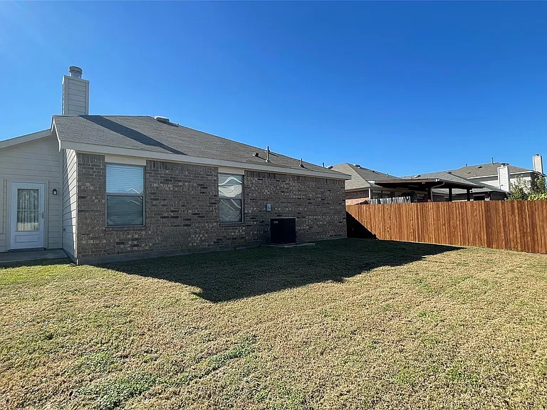 8131 Tierra Del Sol Rd — Photo 14