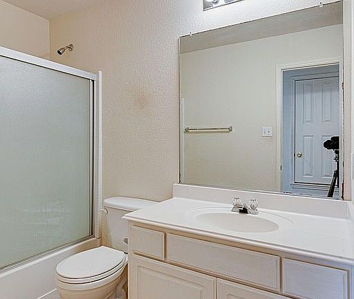 3rd image of 11701 Cottontail Dr