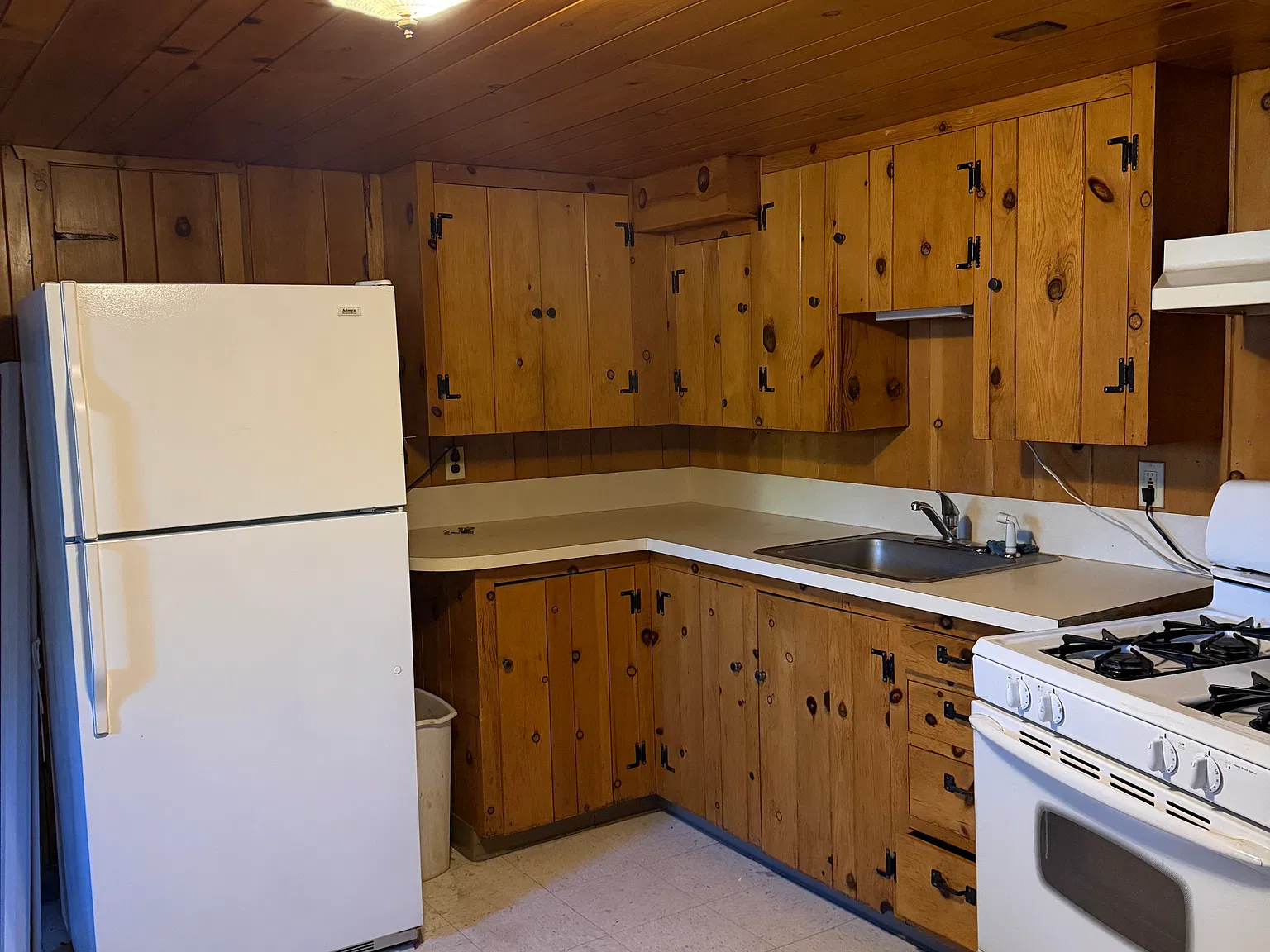 1 bed, 650 sqft, $700 — Photo 4