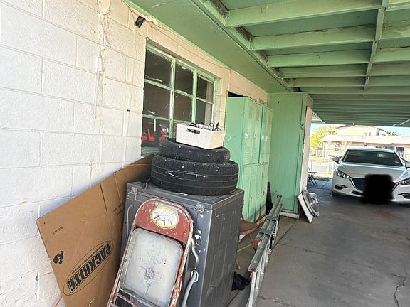 4th image of 7405 Mimosa Ave