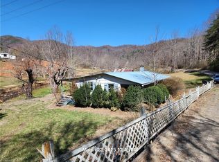 685 Lumber Plant Rd, Lowgap, NC 27024