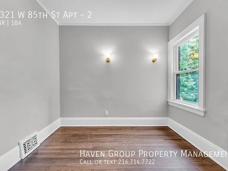 1321 W 85th St #2 — Photo 16
