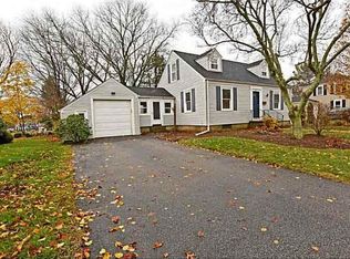 47 Merritt Rd, Riverside, RI 02915