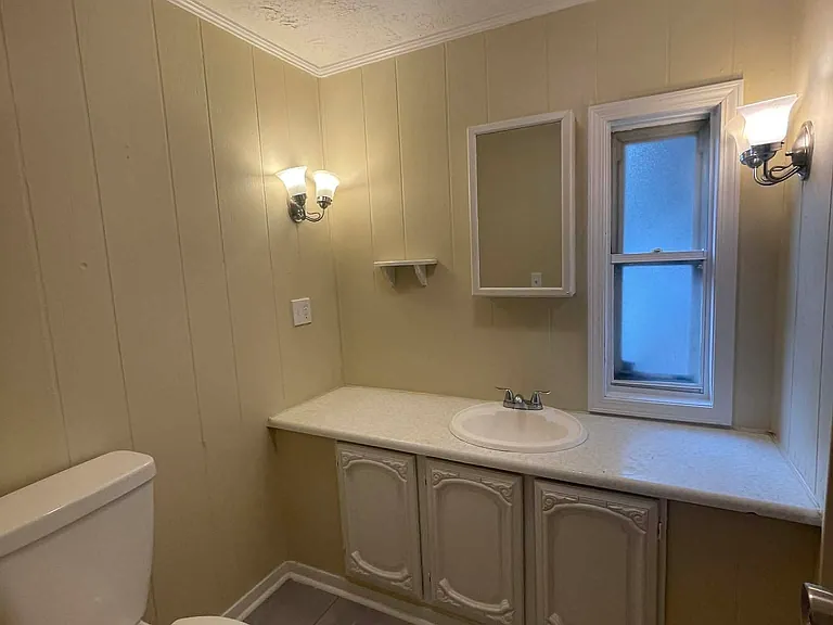 1116 N Lake Dr — Photo 11