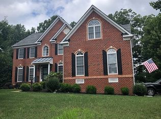 5918 Red Setter Ln, Moseley, VA 23120