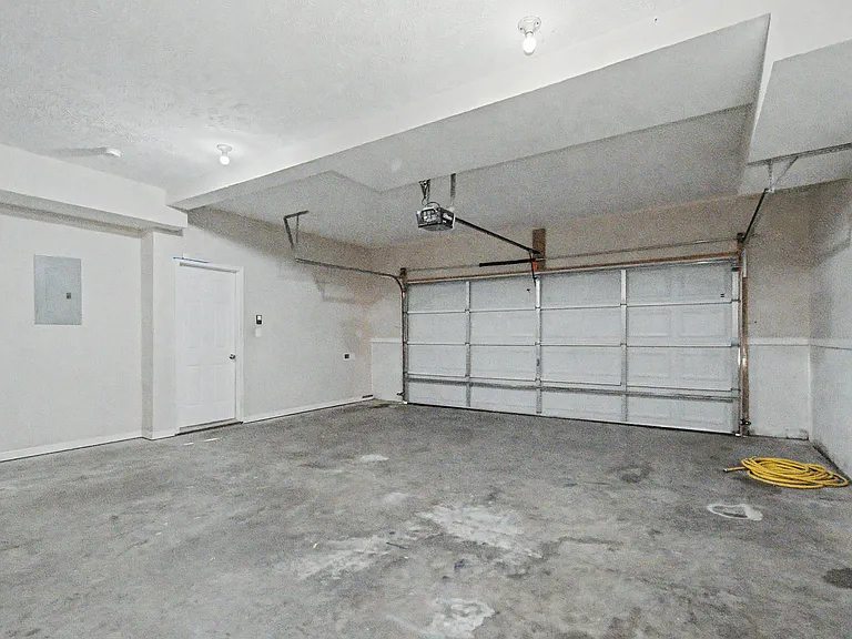 1371 Constitution Dr — Photo 46