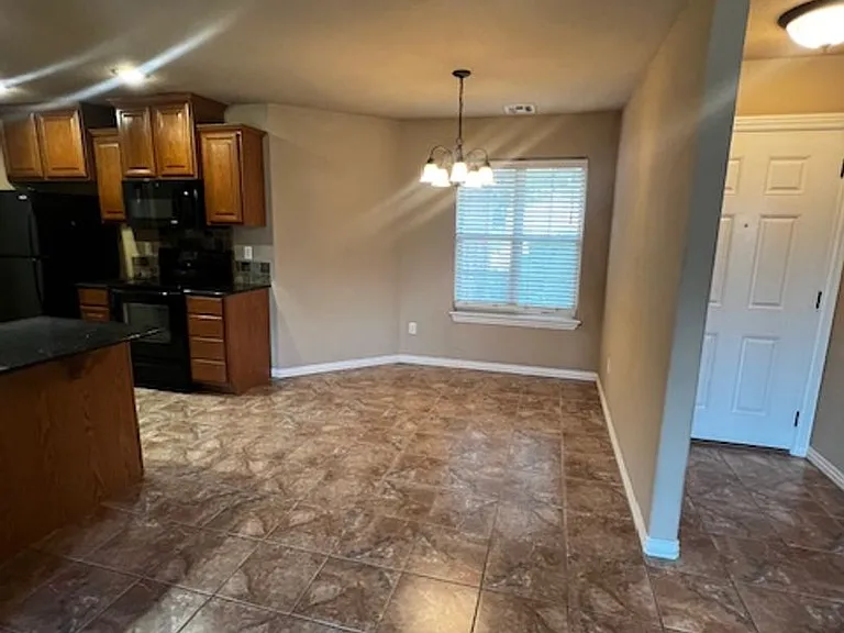 4111 W Mahogany Dr — Photo 4