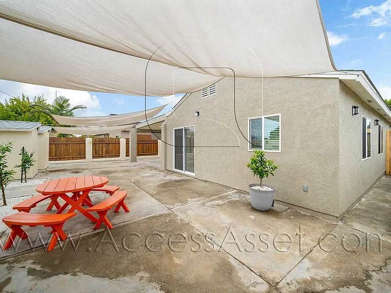 1636 Zoro Way — Photo 26