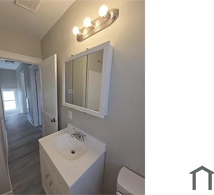 13405 Thornhurst Ave — Photo 6