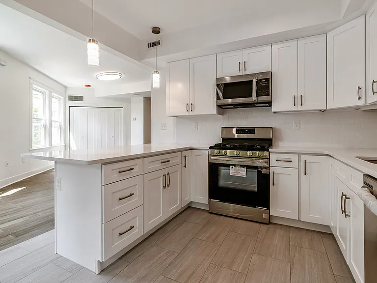 82 Ballou Ave #3 — Photo 7