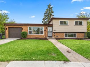 16211 Joyce Cir, South Holland, IL 60473