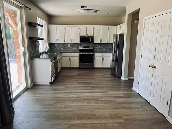 5th image of 6953 Bear Creek Dr