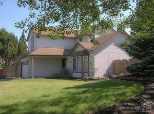 1586 NE Providence Dr, Bend, OR 97701