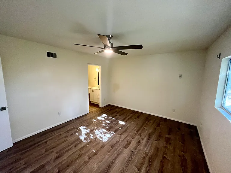 2112 E Vista Way #27 — Photo 15