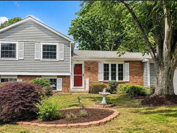 3240 Bethel Church Dr, Woodbridge, VA 22192