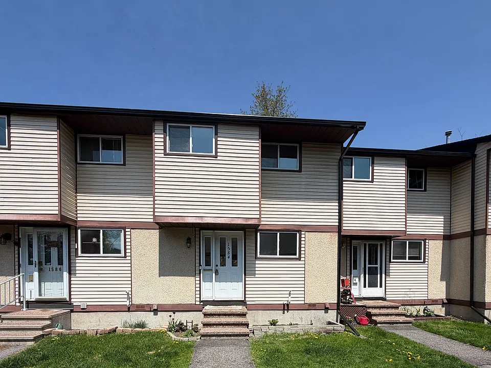 1584 Feather Ln #62