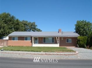 503 E Grape St, Omak, WA 98841