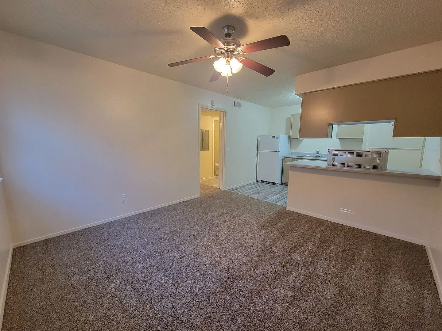 Gant Apartments — Photo 3