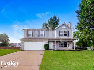 728 Woodway Ln, Bargersville, IN 46106