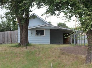 20456 E 1410th Rd, Lone Wolf, OK 73655