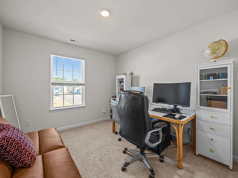 1328 S Wilshire Ct — Photo 32