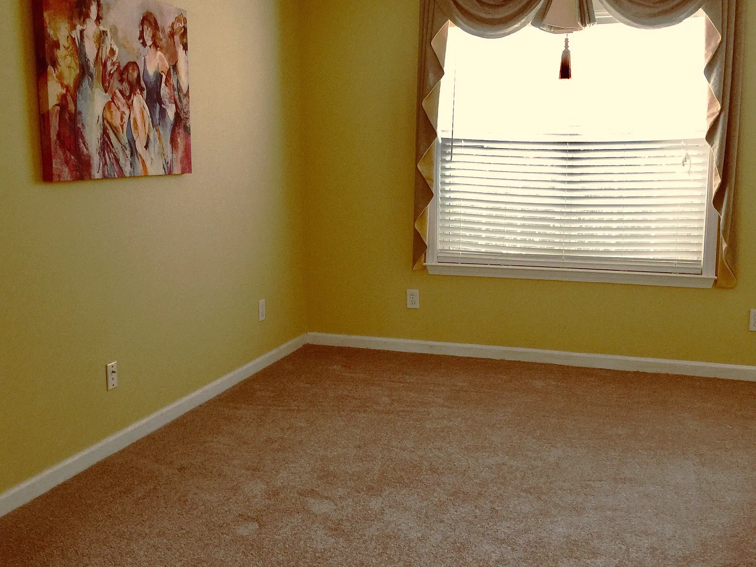 3 bed, 2031 sqft, $2,430 — Photo 4