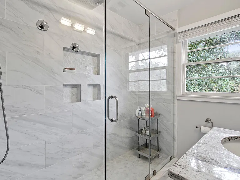 Upstairs bathroom