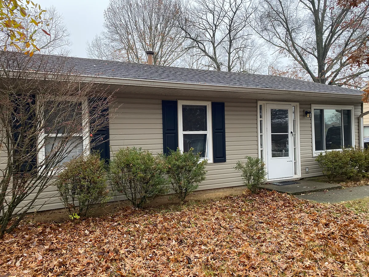 Building Photo - 2719 Cranston Dr