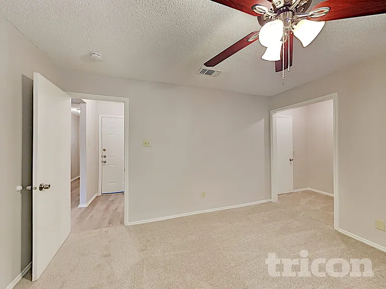 802 Wind Brooke Dr — Photo 8
