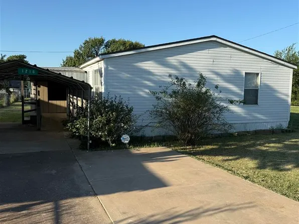 1216 SW Pennsylvania Ave, Lawton, OK 73501