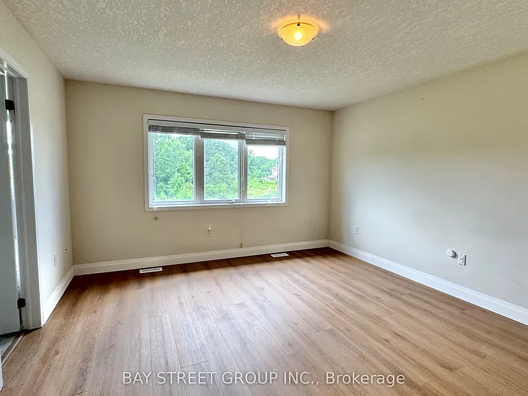 7735 Shadbush Ln — Photo 13