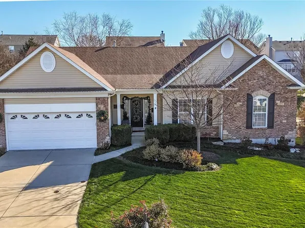 1040 Meadow Grove Dr, House Springs, MO 63051