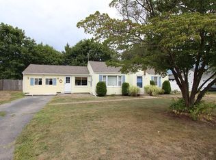 29 Balmoral Ct, Seekonk, MA 02771