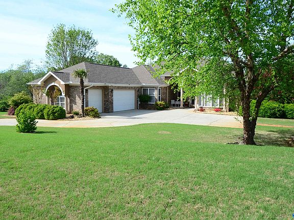 2nd image of 12820 Saint Andrews Dr