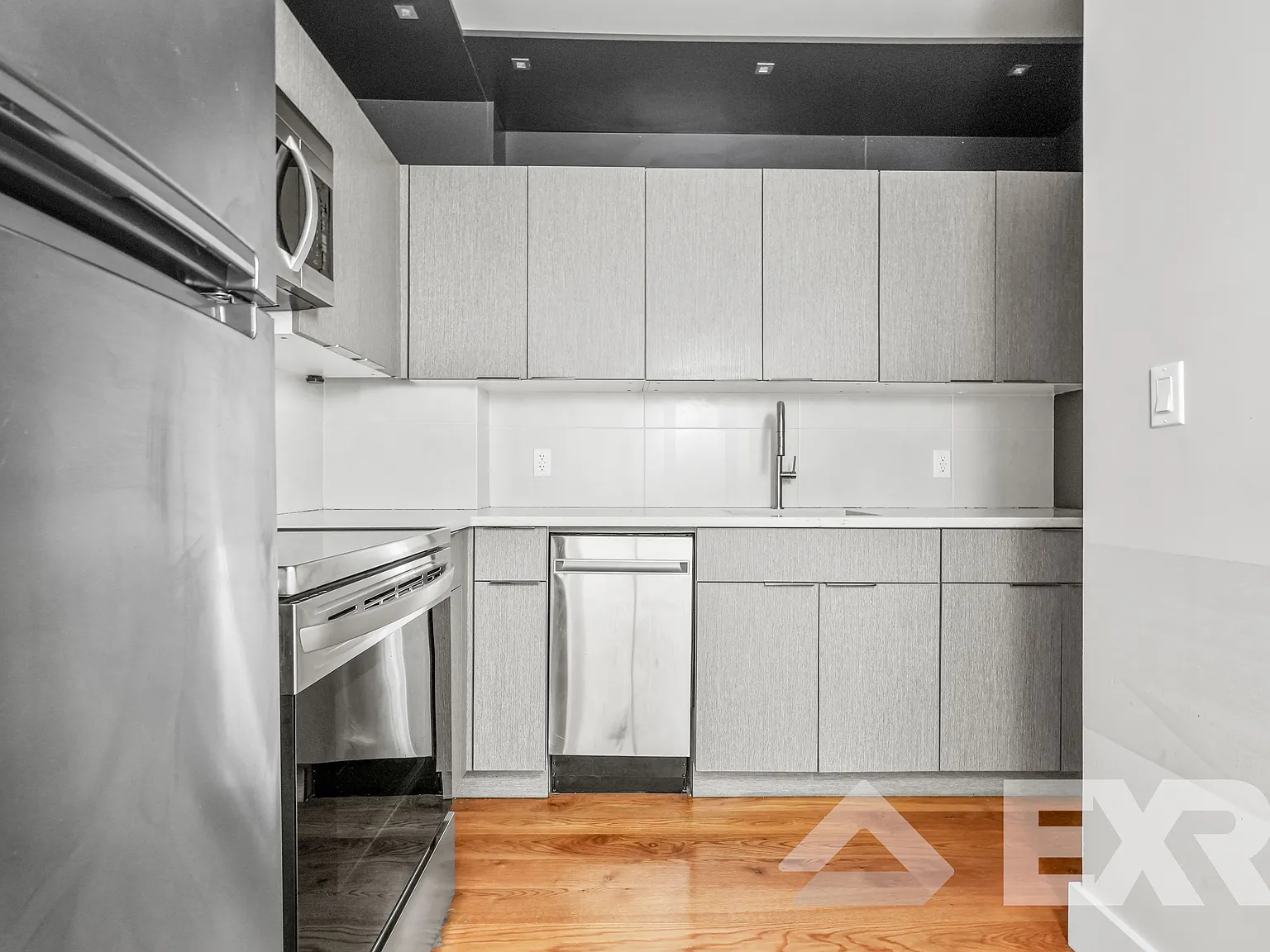 948 New York Avenue — Photo 3